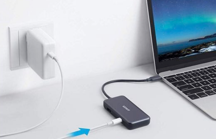 リモートワークのデスク環境を快適にするAnker製品 | Anker Japan 公式